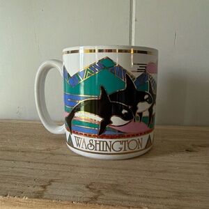 Washington Orca Mug - White and Black